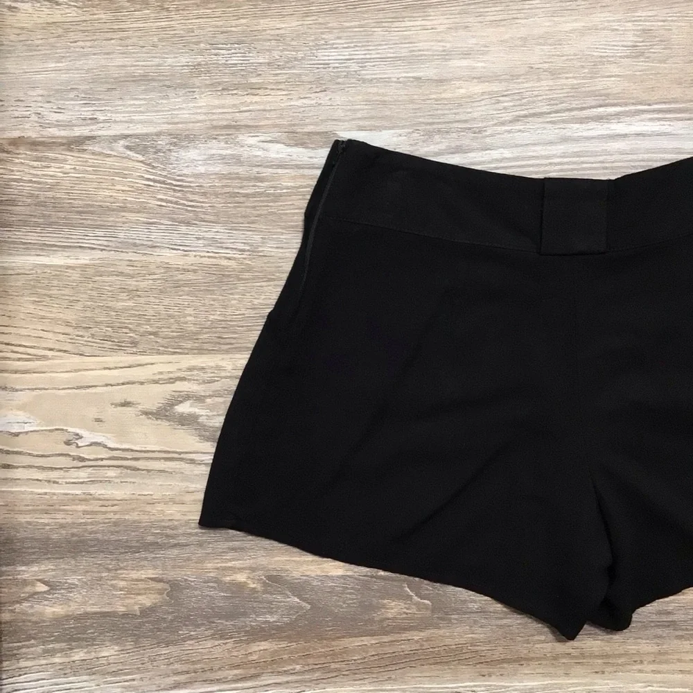 A. Byer Black Side Zip High Rise Pleated Dress Shorts 9
